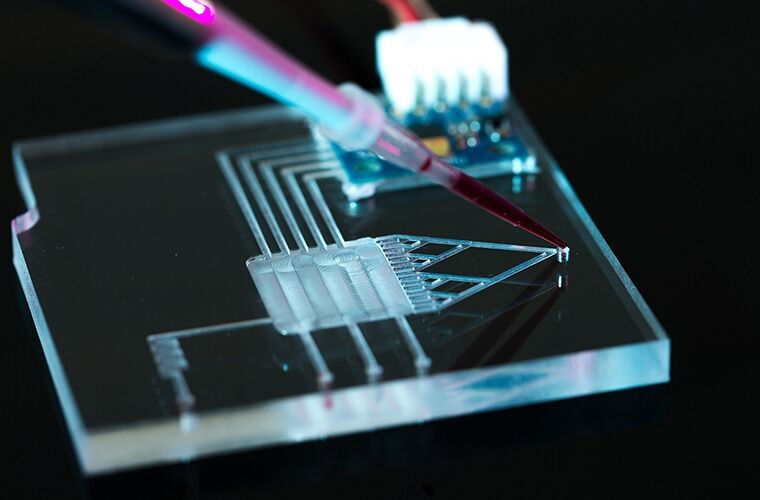 cs6-USC-laser-for-microfluidic-H-przee9am0ar4nvps9fpop0zsgprgdq0tbdrot4osu8.jpg