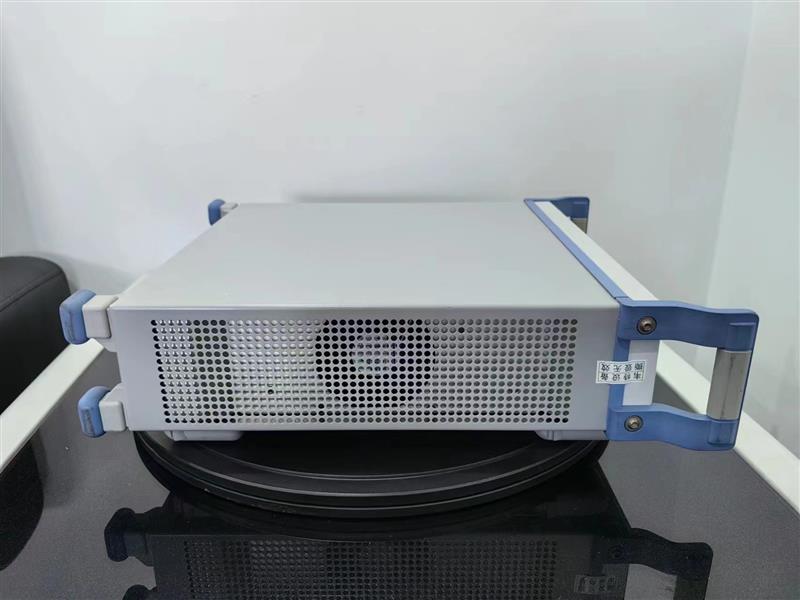 罗德与施瓦茨SMB100M射频信号发生器