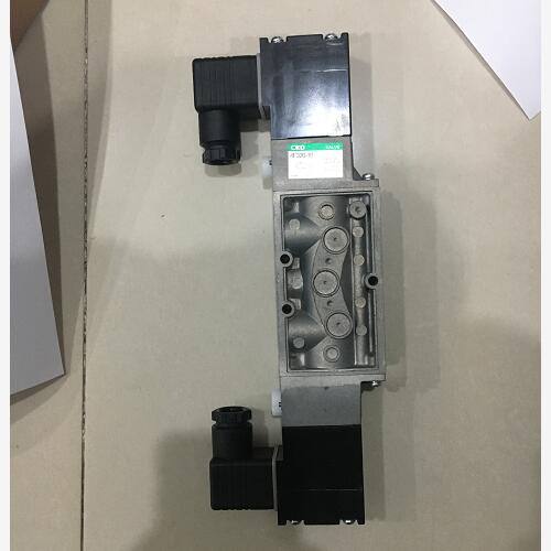 4GD310-08-E2C-3，CKD直动式三通电磁阀