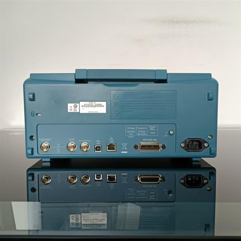  泰克AFG3021B函数发生器