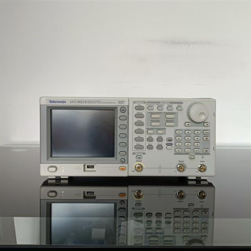  泰克AFG3021B函数发生器