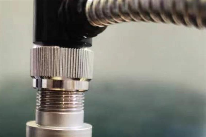 一体化振动变送器0-50mm/s4-20MA