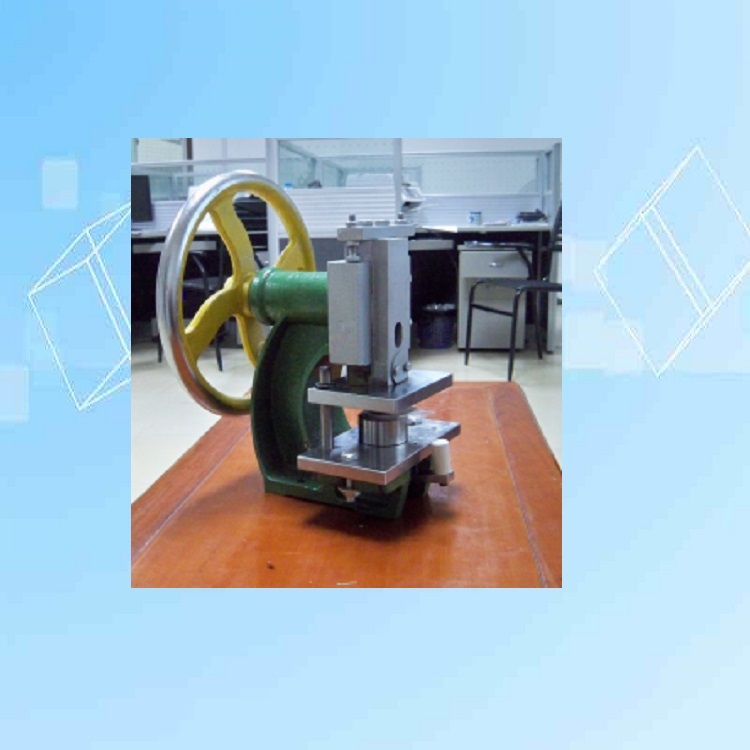 紐扣電池沖片機(jī)  型號(hào):DF-408351