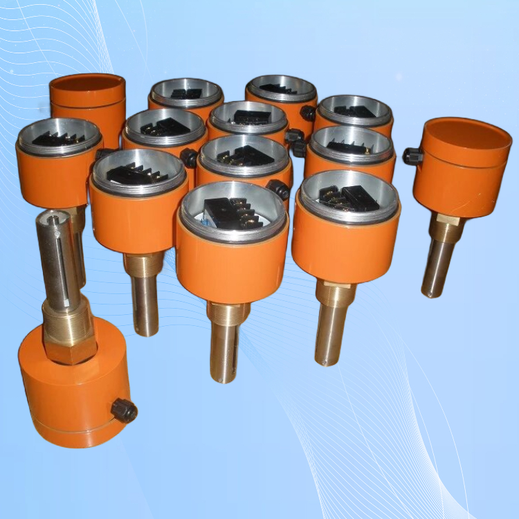 水電廠油混水變送器YHS-2-C-150可定制
