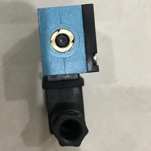 MAC大四通电磁阀6521B-211-PM-611DA MAC大四通电磁阀6521B-211-PM-611DA