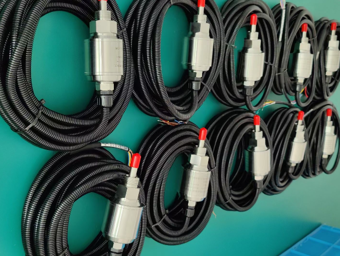 JX5632-V-25-(1/4-28)-50振动变送传感器