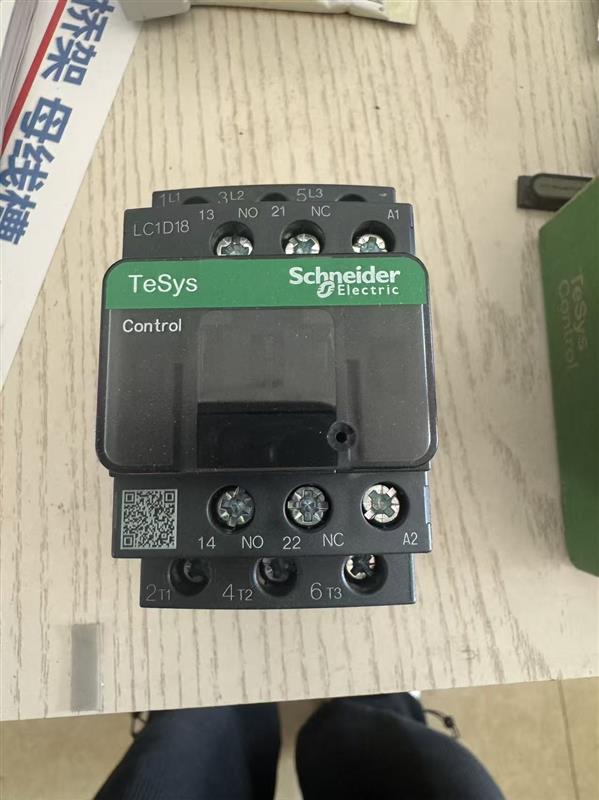 正品施耐德交流接触器