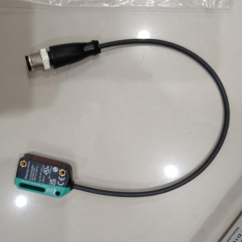 光纤传感器P+F效果图RL31-54/73c/136