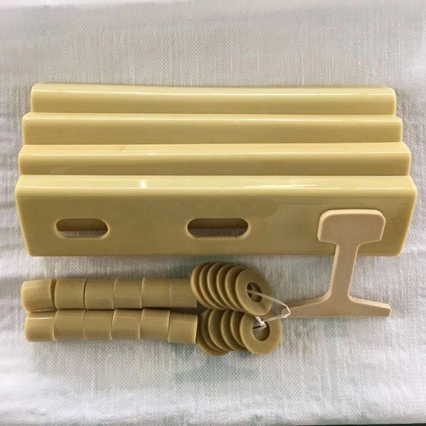 道岔绝缘槽型轨端管垫 (2).jpg