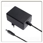 供应固定头和可换头5V2A电源适配器