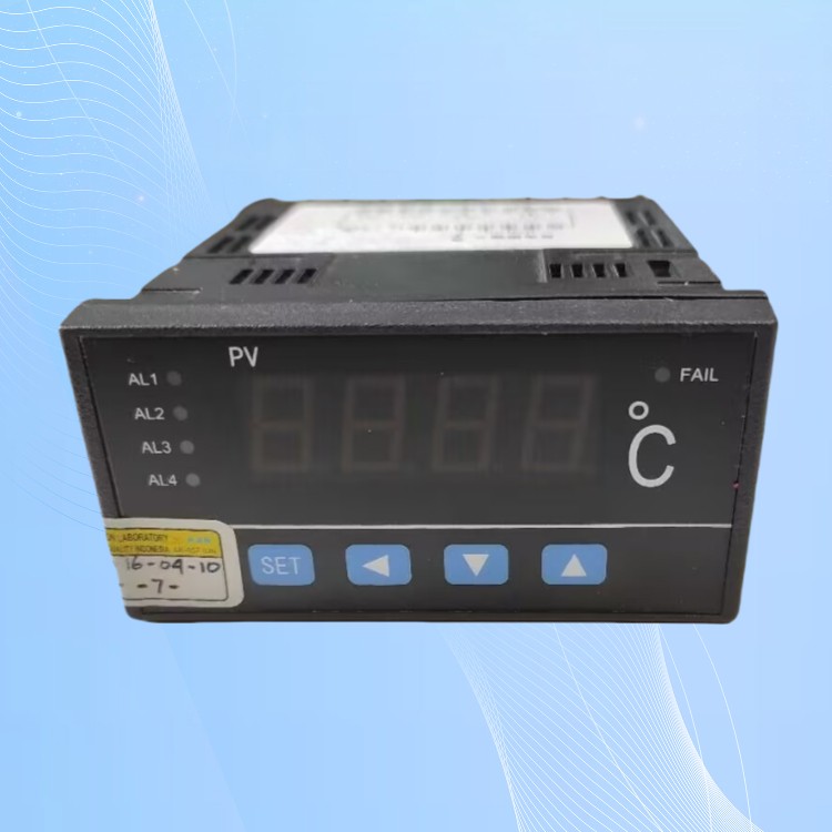 SAILT4899.jpg SAILT4899.jpg