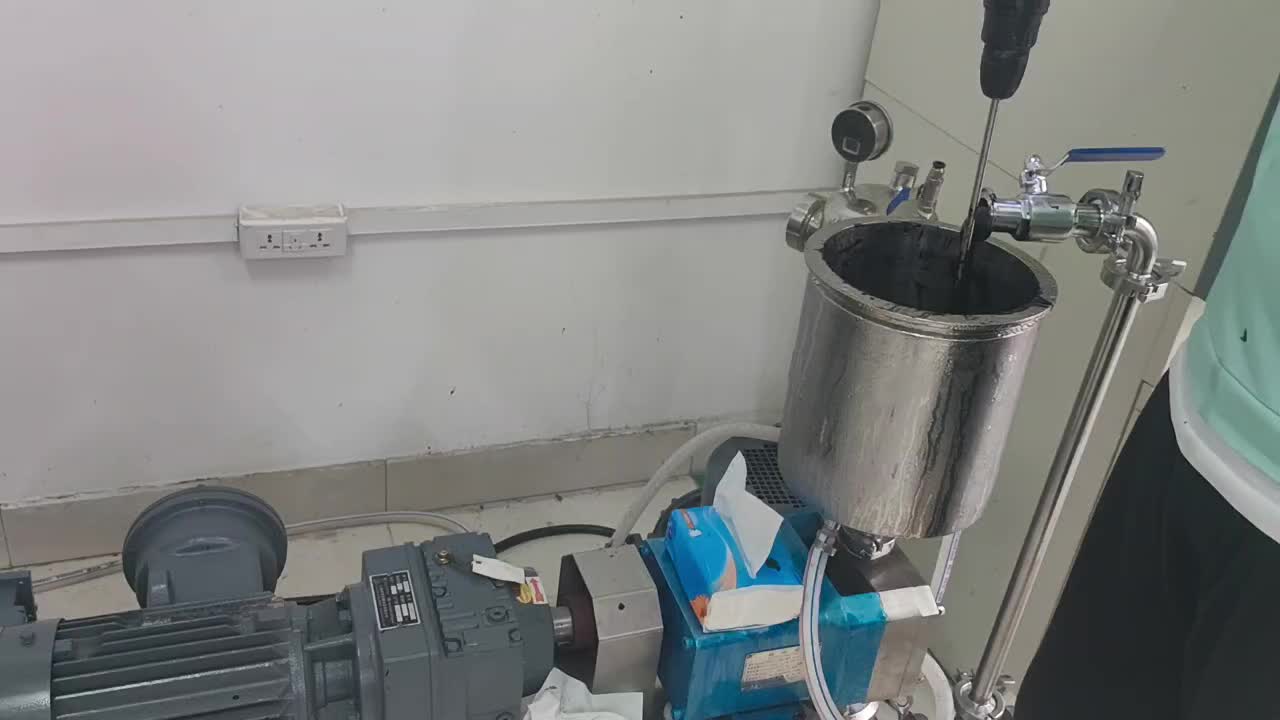 单壁碳管高速分散机客户现场